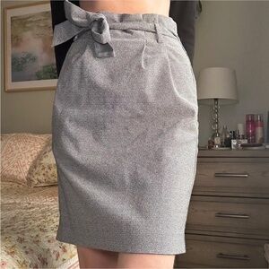 H&M Grey Pencil Skirt women’s size 0